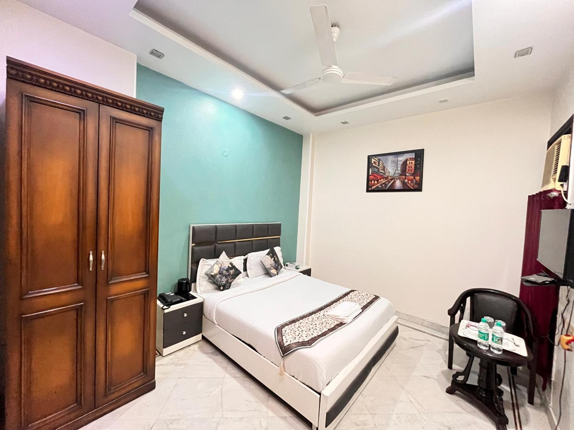 South - Park South Delhi
