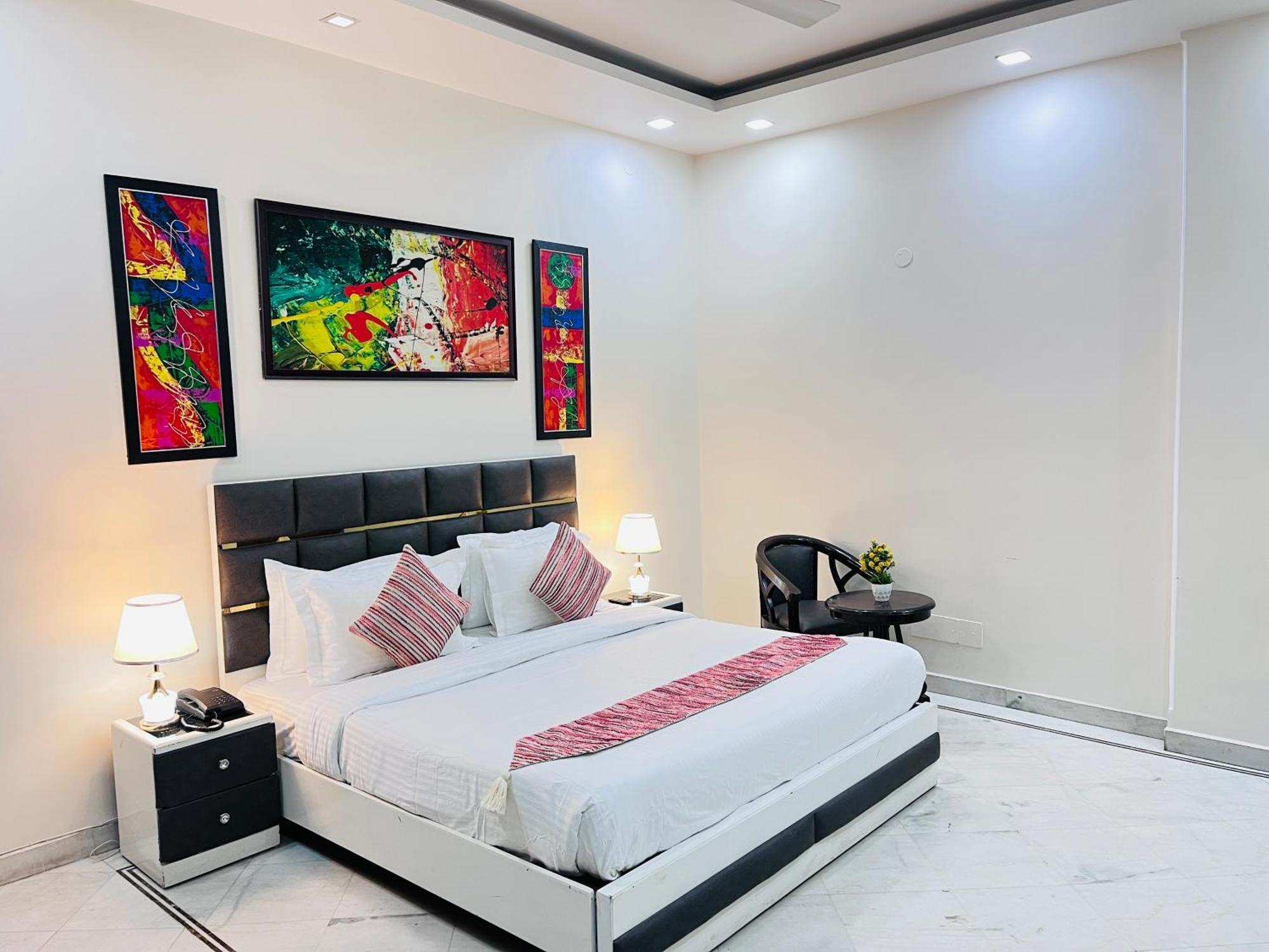 South - Park South Delhi Hotel 3*